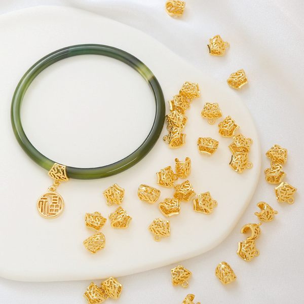 Brass 14K Gilded Bracelet Pendant Hanger Clip