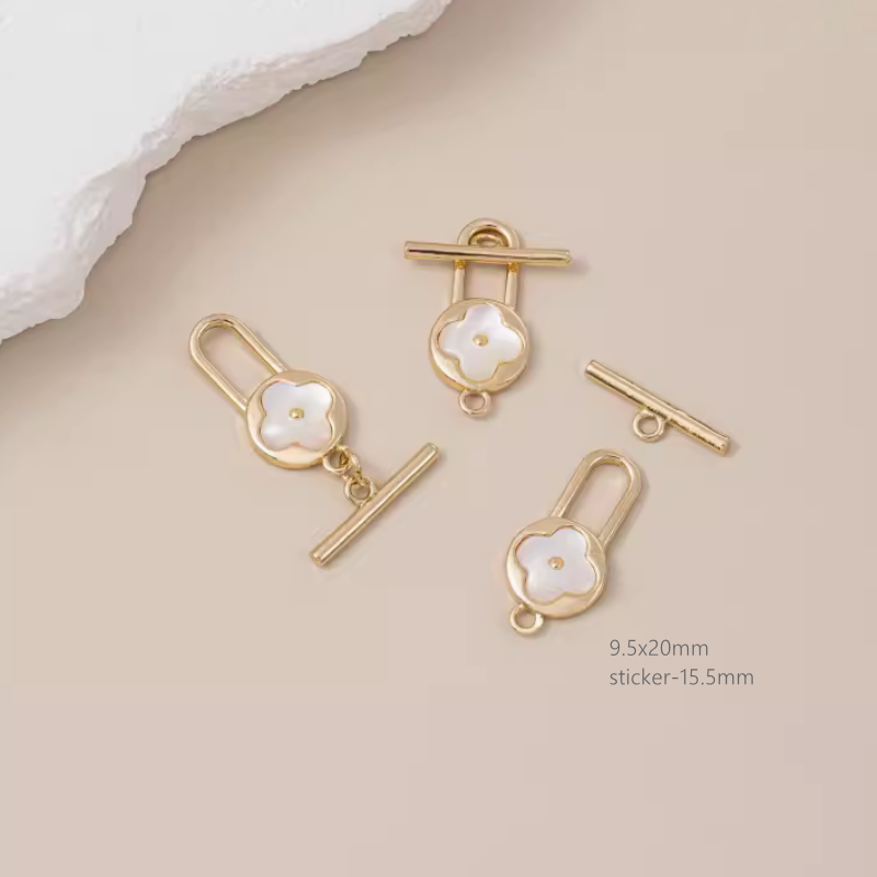 Brass 14K Gilded OT Pinch Toggle Clasp Four Leaf Clover