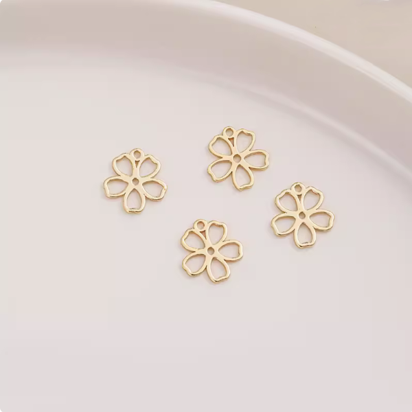 Brass 114K Gilded Hollow Pendant Piece Charms